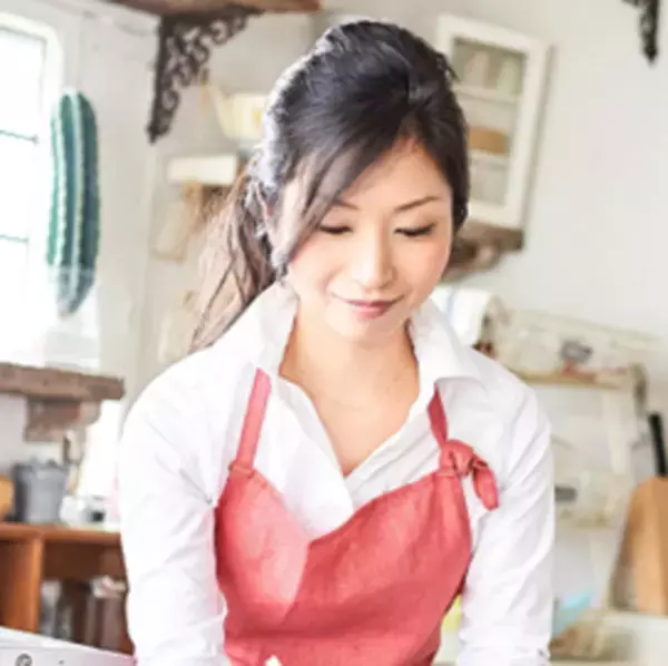 民間学童ウィズダムアカデミーの特製弁当が4月からサービス拡大！校舎内の夕食を平日毎日提供　人気のランチと夕食は一般販売開始　「ウィズダムデリwith Risako's Table」