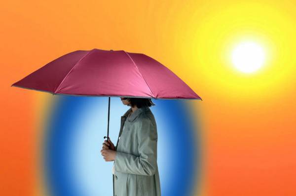 「だれも濡らさない」シリーズから猛暑で活躍する日傘が登場　先行販売初日で、過去最多715名からの応援購入を達成