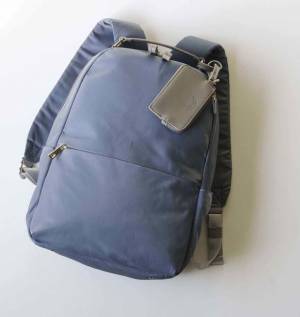 ビジネス、カジュアルにも“ちょうどいい”が魅力的な女性用ビジネスバッグ『ジョクリス アン』を発売