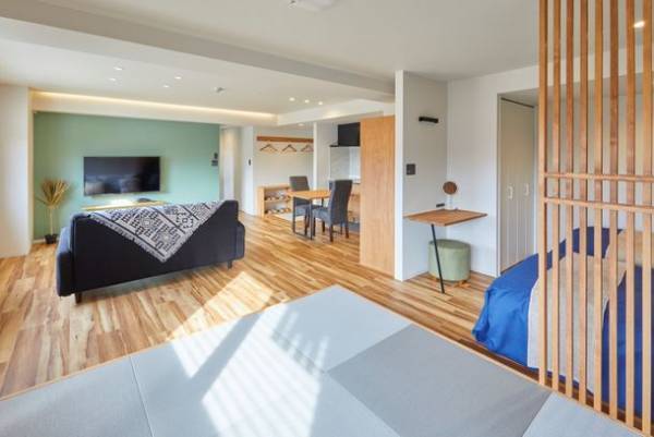 志賀グランドホテル、アウトドアの新形態「ホテキャン」開始　ホテル施設の快適な利用×気軽で上質なグランピングを満喫