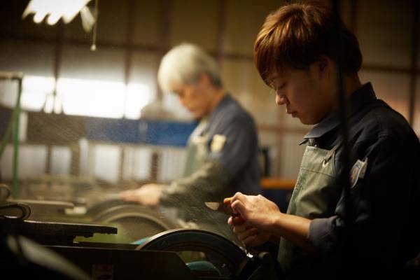 プロ向け包丁の切れ味をご家庭でも　家庭向け「藤次郎 BASIC シリーズ」を4/20に販売　～海外向け「藤次郎 鎧(GAI)シリーズ」も同時販売～