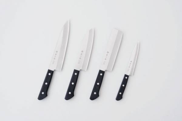 プロ向け包丁の切れ味をご家庭でも　家庭向け「藤次郎 BASIC シリーズ」を4/20に販売　～海外向け「藤次郎 鎧(GAI)シリーズ」も同時販売～