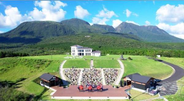 結成30周年！和太鼓エンターテイメント集団「DRUM TAO」　阿蘇の国立公園が背景のダイナミックな絶景舞台「野外劇場TAOの丘」2023年シーズン始動！