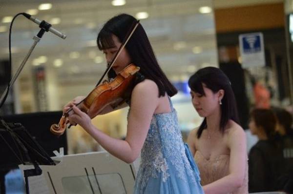 「100万人のクラシックライブ」イオンモールと永賢組が4月7日に共同開催　YOGAとクラシック音楽で心も体もリラックス