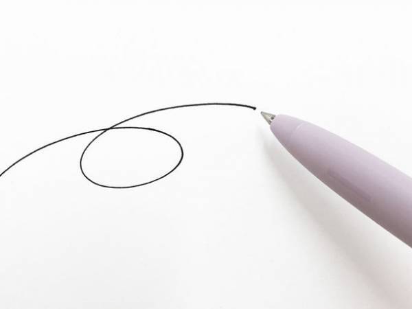 音ハラに敏感な人に向けた静音ゲルボールペン『mute-on』が2023年4月下旬より発売