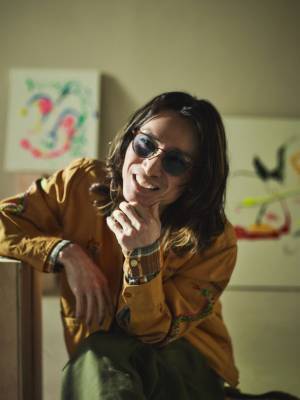 安田章大さんとのコラボレーションサングラス「GROOVER × SHOTA YASUDA「i」」7月1日に発売