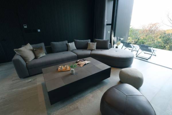 淡路島の絶景やバーベキュー施設など山間部を活かした宿　「一棟貸しの宿泊施設 KITOW(キトウ)」が4月24日オープン