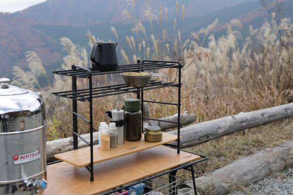 ソロでもグループキャンプでも焚き火サイドで大活躍のアウトドアギアシリーズが登場！