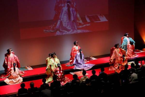 千年の時を超え、現代に蘇る源氏物語の世界　十二単のお服上げ公演「十二單～襲ねの美」　5/11(木)から14(日)4日間、青山・スパイラルホールにて開催