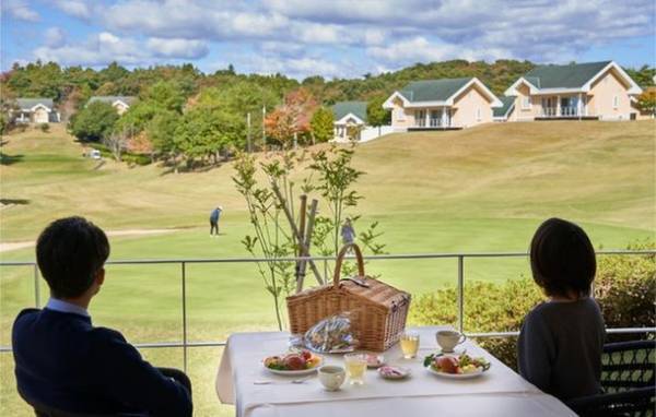ゴルフ好きの人への贈り物やコンペ賞品に　ラウンドと宿泊ができる体験ギフトを発売