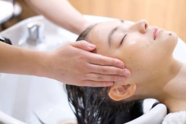 極上の育毛ヘッドスパ“整頭術(せいとうじゅつ)”専門店池袋　有名人ご来店！2023・4地上波放送