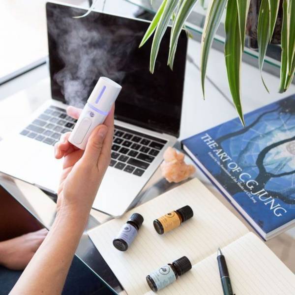 もっとアロマのある暮らしを　ディフューザー会員プログラムをスタート