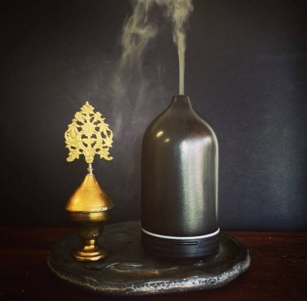 もっとアロマのある暮らしを　ディフューザー会員プログラムをスタート