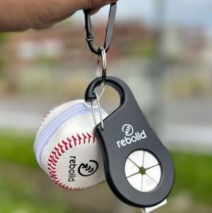 アツい夏の熱中症対策に！赤い縫い目を活かした野球雑貨ブランド rebolld/リボルドから「野球ボール型ポーチ&クールタオル」を4月28日より販売開始！