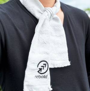 アツい夏の熱中症対策に！赤い縫い目を活かした野球雑貨ブランド rebolld/リボルドから「野球ボール型ポーチ&クールタオル」を4月28日より販売開始！