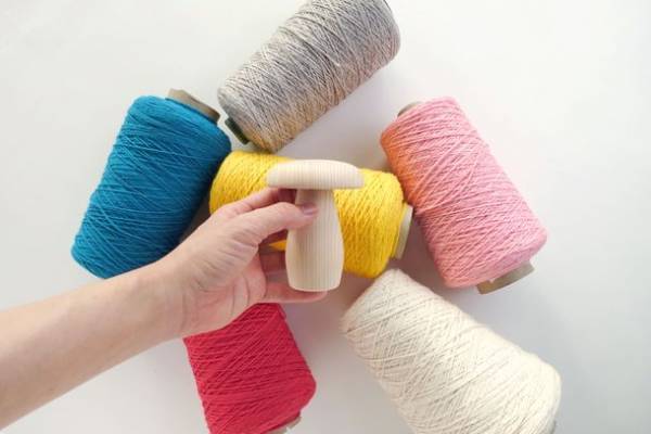 奈良・広陵町「くつ下たのしむ実験室-S.Labo-」新ワークショップ開始！奈良の魅力を感じながら靴下のお直しを体験「SOUKI ダーニング」!