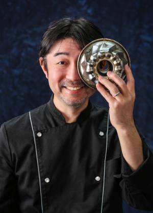 読書カフェ「本で旅する Via」と「世界のごちそう博物館」がコラボ！「日本にいながら世界とつながるレトルト料理」を5/1販売開始