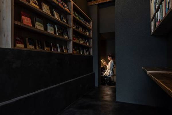 読書カフェ「本で旅する Via」と「世界のごちそう博物館」がコラボ！「日本にいながら世界とつながるレトルト料理」を5/1販売開始