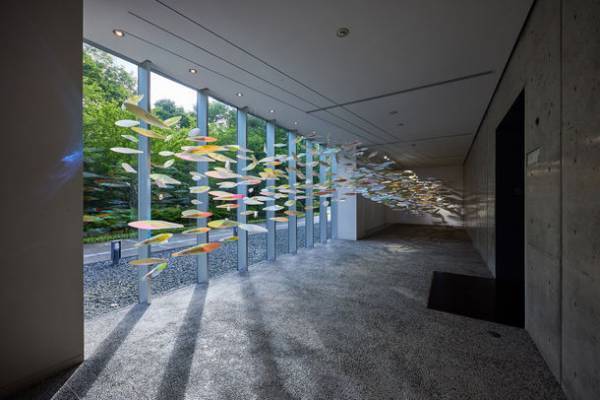 野外展覧会「光と風のモビールスケープ」　田園調布せせらぎ公園にて5月2日より開催