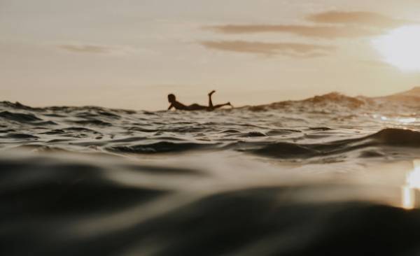 波に恵まれた“千葉外房”のビーチフロントで生まれた「Log Surf Lounge」がECセレクトショップとして5/23ローンチ