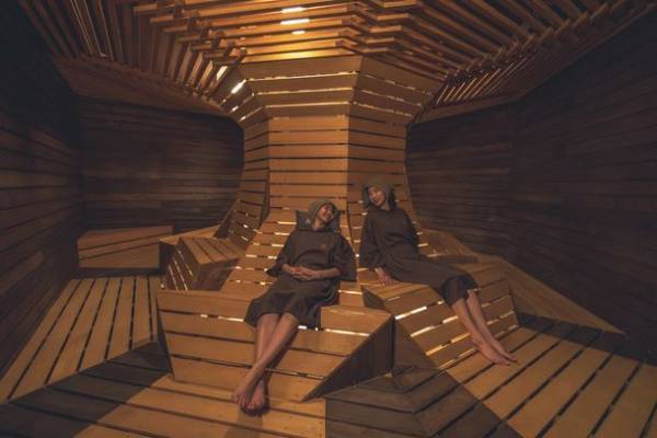 「ROYAL CHESTER NAGASAKI hotel&retreat」2023年4月20日(木)REBRAND OPEN　ガーデンテラスホテルズが送る、“心とからだを贅沢に癒す”英国式リトリート施設