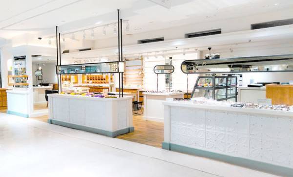 ＜新感覚＞女性向けアイウエアショップ「glow-up! eyewear」が2023年5月1日(月)西武池袋本店3階にグランドオープン！