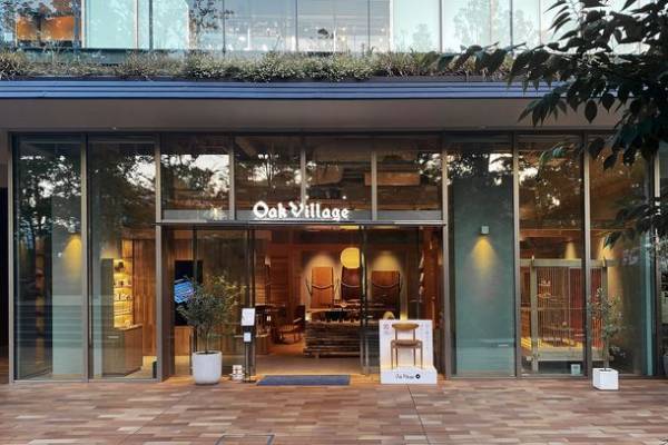 飛騨高山の木工房　オークヴィレッジ　首都圏の直営旗艦店「オークヴィレッジ青山」　5/13 リニューアルオープン