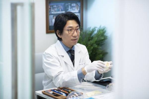 韓国・江南のホワイトスタイル歯科、日本人向けの公式相談センターを拡張