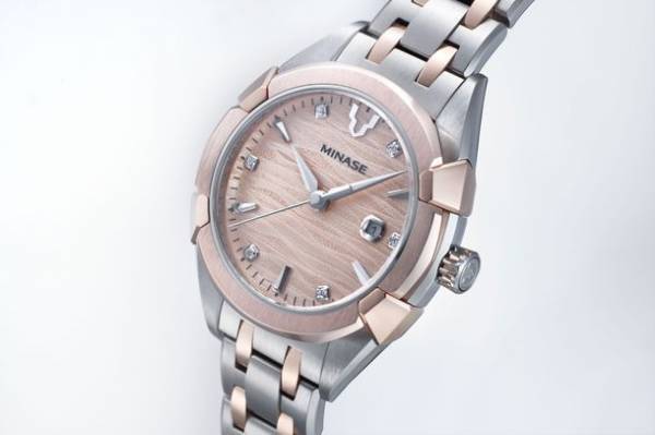 「MINASE」の新モデル『Luna Arch』と『Uruga』を発表　プレシャスストーンをイメージしたエレガンスモデル