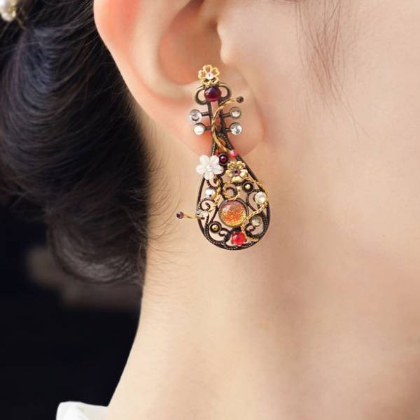 ピアスのようなイヤリング「ぴあり」の「源氏物語シリーズ」から第二弾・新作「明石の上」を5月19日(金)に発売！