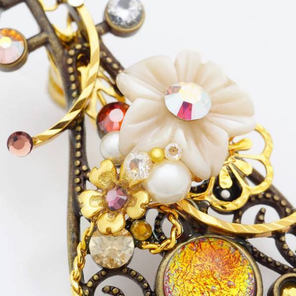 ピアスのようなイヤリング「ぴあり」の「源氏物語シリーズ」から第二弾・新作「明石の上」を5月19日(金)に発売！