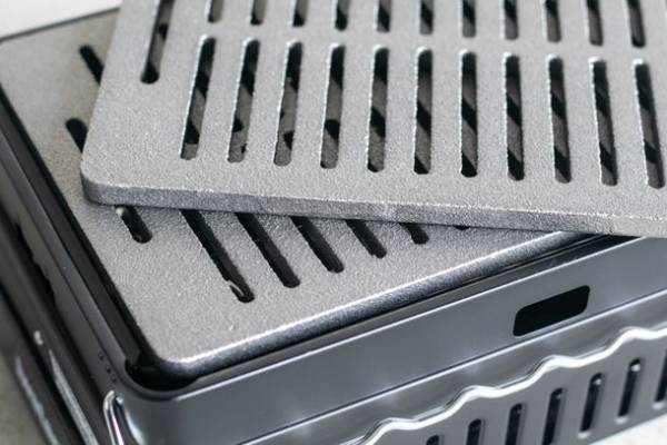 追い求めた鉄板は鋳物だった！育てる一生物の鋳物鉄板【Meat ban ミートバン】が5月30日までMakuakeにて限定先行販売中！