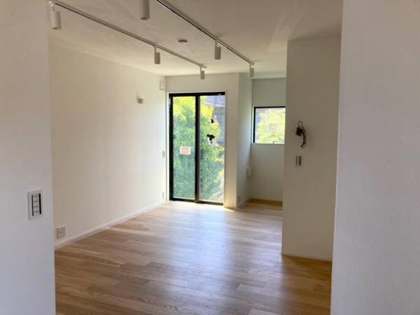 鎌倉に高気密・高断熱の賃貸住宅「鎌倉雪ノ下テラスハウス」が竣工　5/27(土)・5/28日(日)に完成見学会を開催