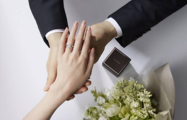 デザインはあとから変更できる『パーフェクトプロポーズリング(R)』-6月4日(日)はプロポーズの日-