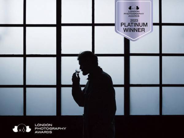 LONDON PHOTOGRAPHY AWARDSで東京工芸大学卒業生の写真家・渡辺一城さんが部門最高賞を受賞