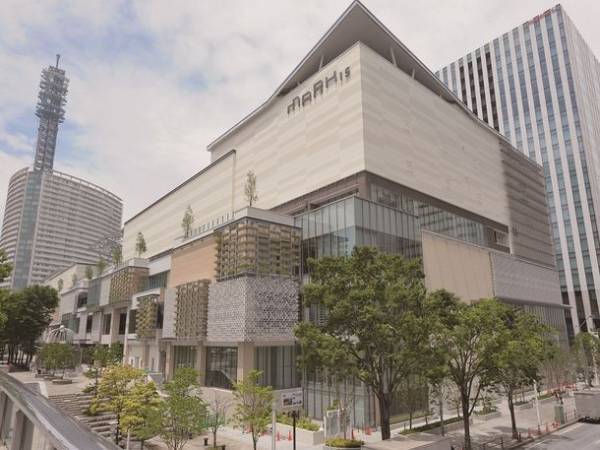 MARK IS みなとみらい館内ナレーションで人気声優の古谷徹さんが登場