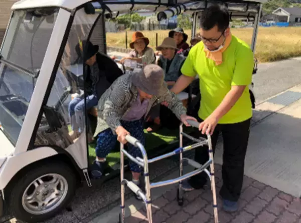 2023年度 第13回 EST交通環境大賞で国土交通大臣賞を受賞！「離島の課題に再エネと小型EVを活用した取り組み」