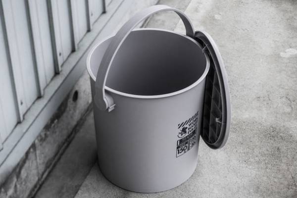 エヴァンゲリオンのワークブランド「A.T.FIELD」より、多用途収納＆イスとしても使えるワークバケットが5月30日発売