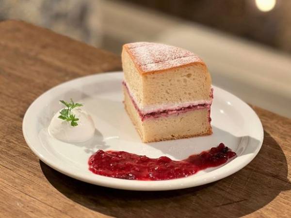 MCTオイル採用メニューが続々スタート！