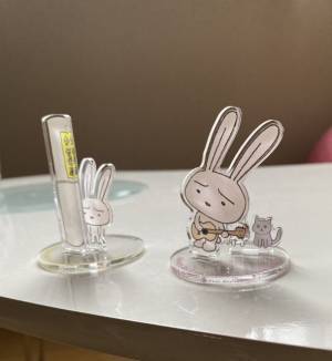 漫画家中川いさみ先生　夏の新グッズを「展示会のお裾分け会」としてECショップで販売開始！人気のTシャツに加え、アクスタ、アクキー、ポストカードが初登場！