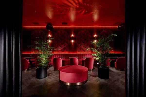 エンターテインメントレストラン「BANK30」が　新感覚ディナースタイル「CLUB BANK30」を開催