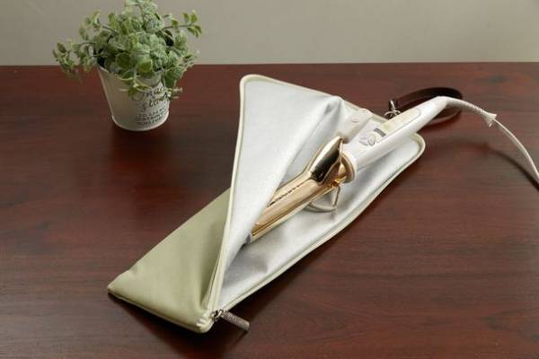 210℃のあつあつヘアアイロンをすぐしまえる！耐熱ヘアアイロンポーチ 人気No.1の“ピンク”を6月にリニューアル販売開始