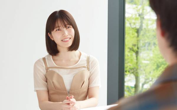 横山由依さんが人生シャンプーに出会う！？「エアリーフローで自分史上まとまりのある髪に！」