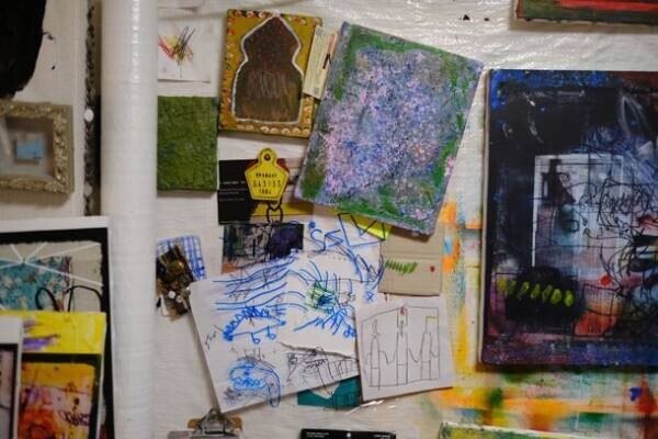 寺井ルイ理による新作絵画展「ハイブリッドドリーム“夢は時空を超えて見れるか？”」代官山シソンギャラリーにて開催