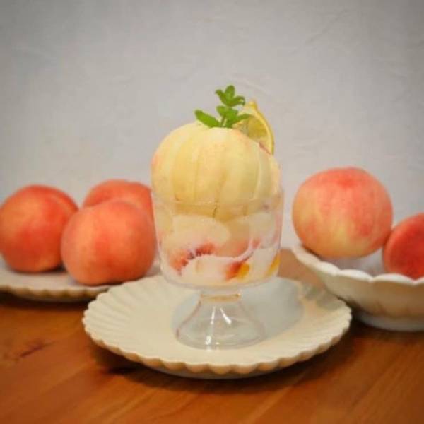 賞味期限は提供後10分！九州堂の『桃パフェ』を6月20日(火)から期間限定で提供開始