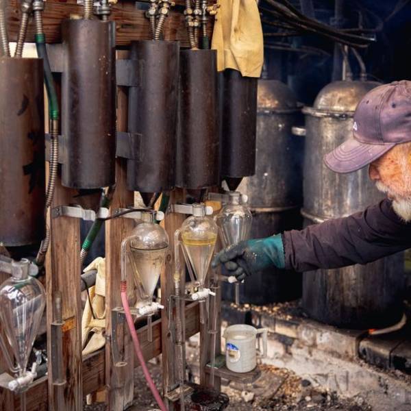 キレイは、京都産シルクとクロモジで作る。サスティナブル思考の「469化粧水」　Makuakeで6月23日まで先行予約販売を実施！　～京都の文化を継承していく～