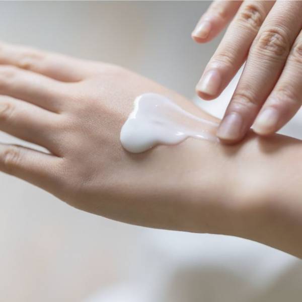 キレイは、京都産シルクとクロモジで作る。サスティナブル思考の「469化粧水」　Makuakeで6月23日まで先行予約販売を実施！　～京都の文化を継承していく～