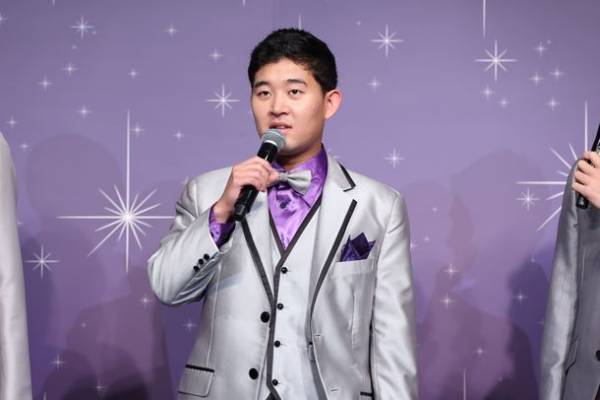 四千頭身さんが特別仕様のプラチナ衣装で登場！「ディズニー・オン・アイス 100 Years of Wonder」記者発表会開催