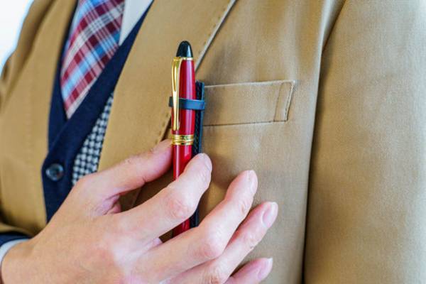 お気に入りのペンを輝かせる「魅せるペンホルダー」6月14日にクラウドファンディングを開始