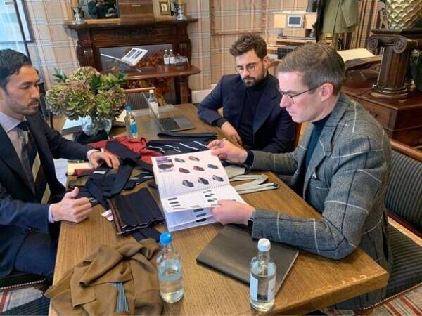 日本の伝統工芸・丹後ちりめんの手織りネクタイ　英国王室御用達紳士服飾店「HUNTSMAN」にて展開